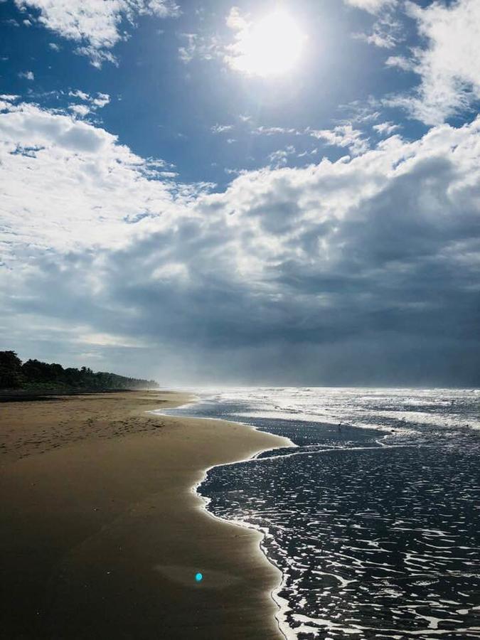 Pelican Beachfront Hotel Esterillos Este Zewnętrze zdjęcie